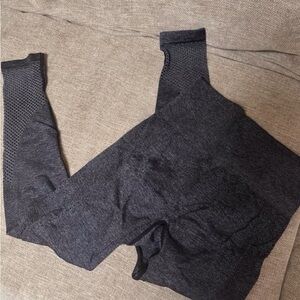 Seamless Gray Leggings